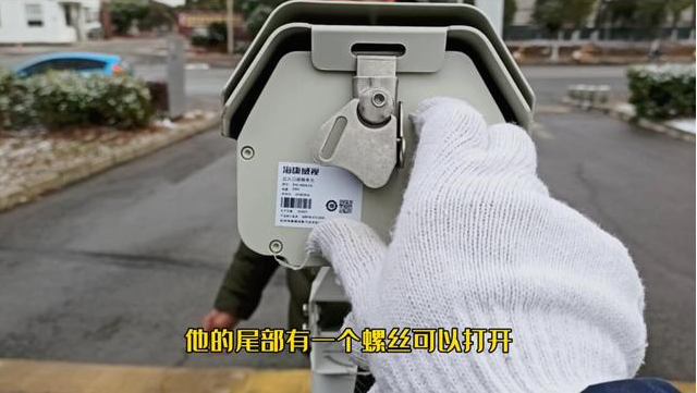 車牌識(shí)別攝像機(jī)和普通攝像機(jī)有哪些區(qū)別? 車牌識(shí)別攝像機(jī)和普通攝像機(jī)有哪些區(qū)別?